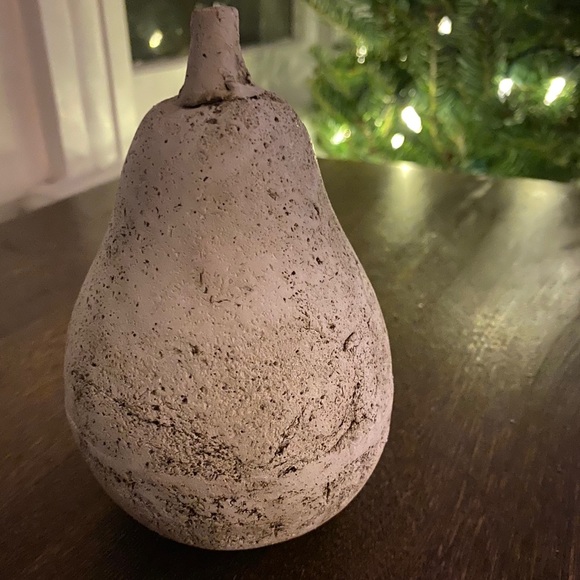 Decorative Ceramic Pear 💕Bundle 3 items for $20💕 - Picture 2 of 3